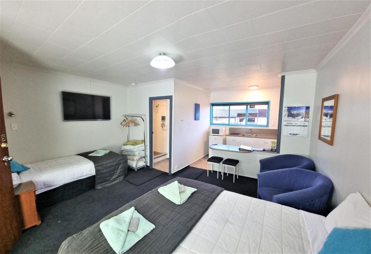 Alpine Motel Ванака Экстерьер фото